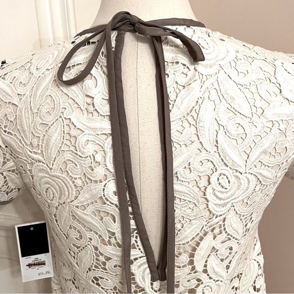 NWT Juicy Couture Guipuere Lace Short Sleeve Top - Angel - Picture 4 of 5